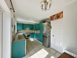 Photo 13- click for photo gallery